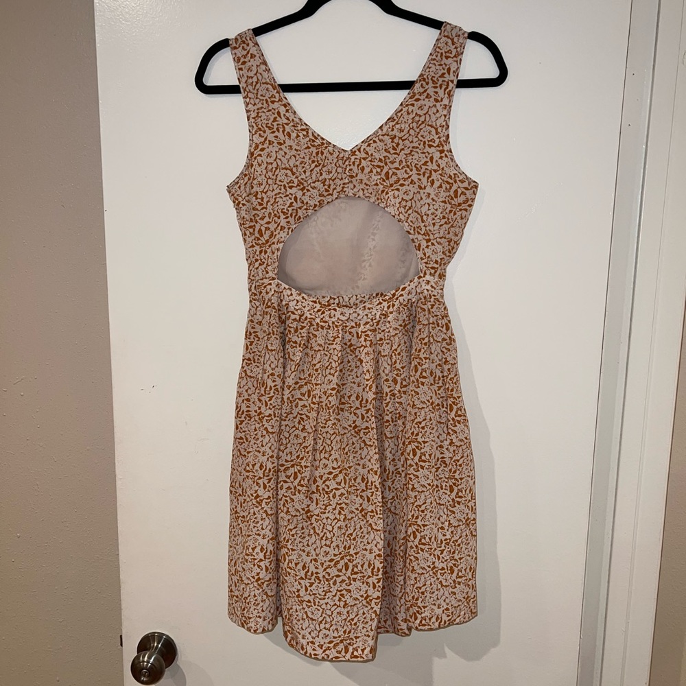 CLUB MONOCO 100% Silk Dress w/Back Cut Out - Picture 7 of 7